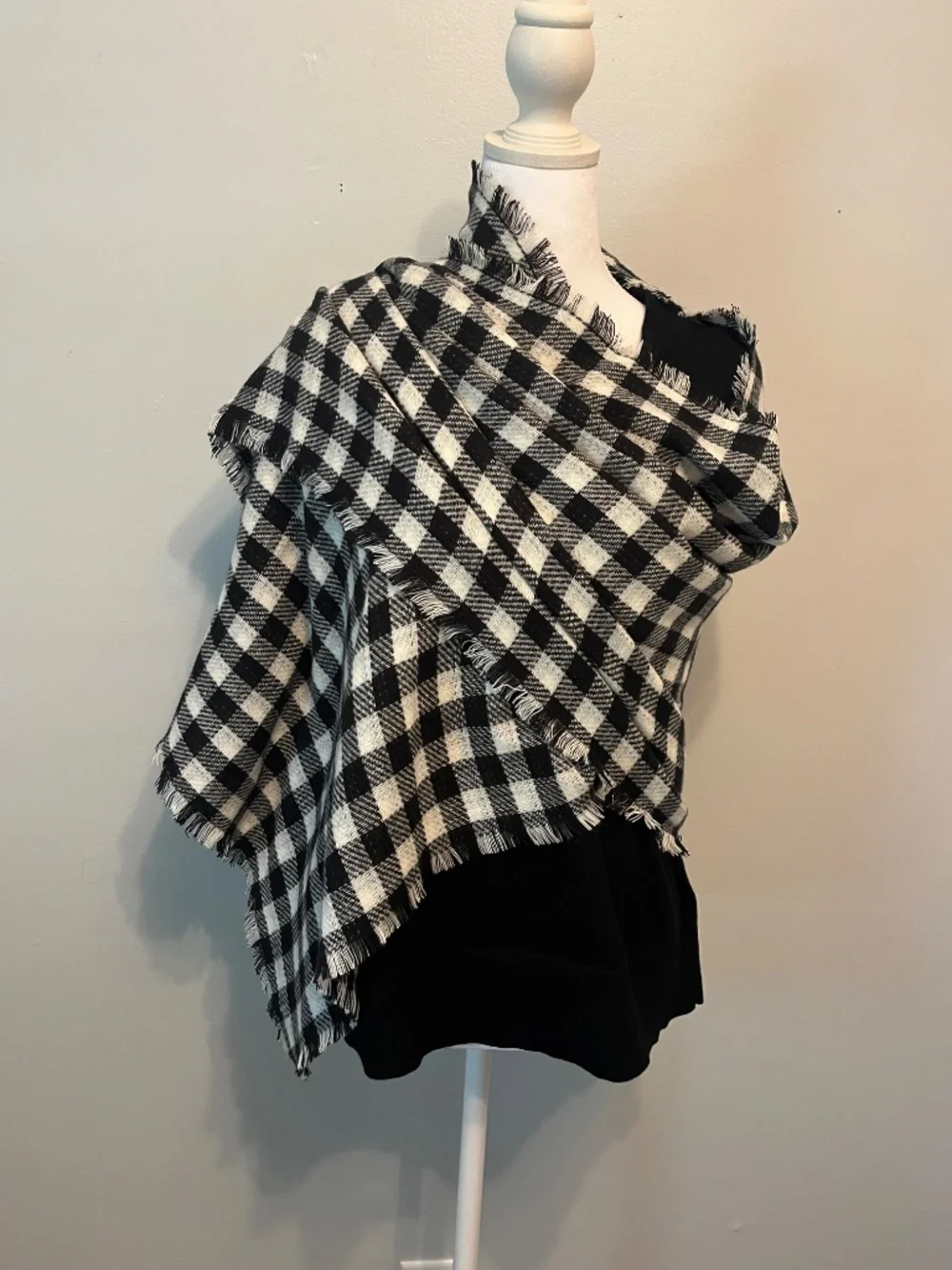 J.Jill Scarf/ Wrap - Ultra Soft - Black and White